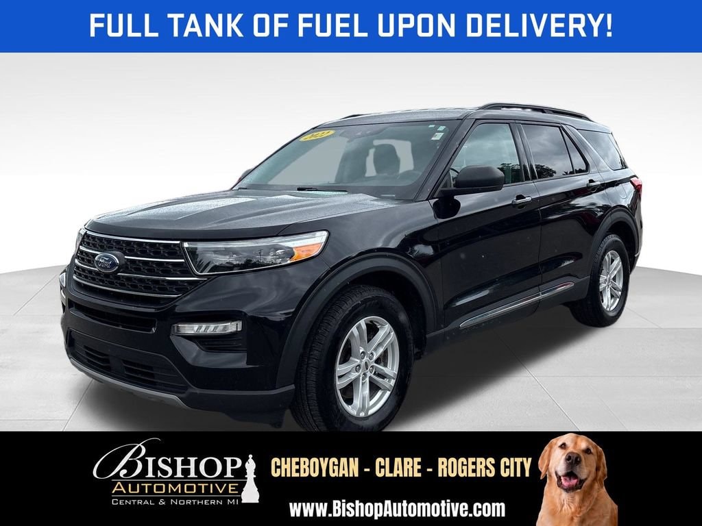 2022 Ford Explorer XLT vehicle photo 2