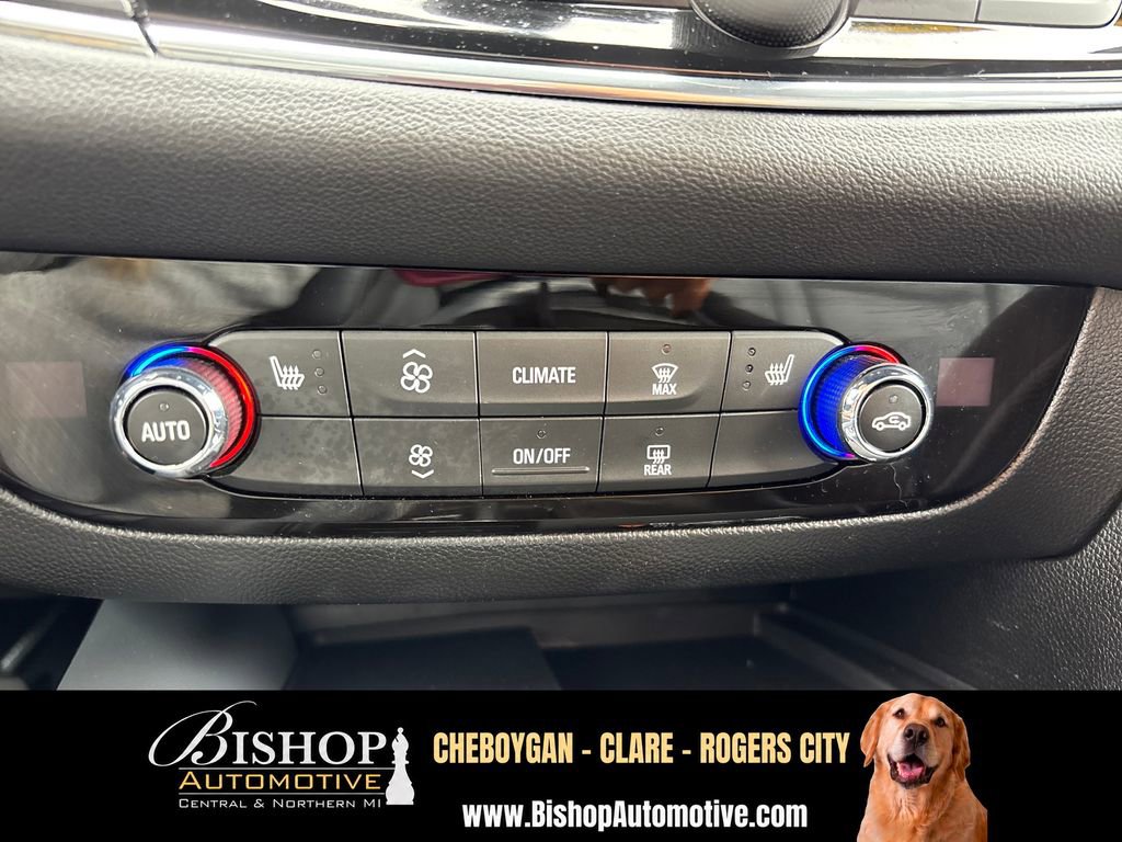2023 Buick Enclave Essence image 43