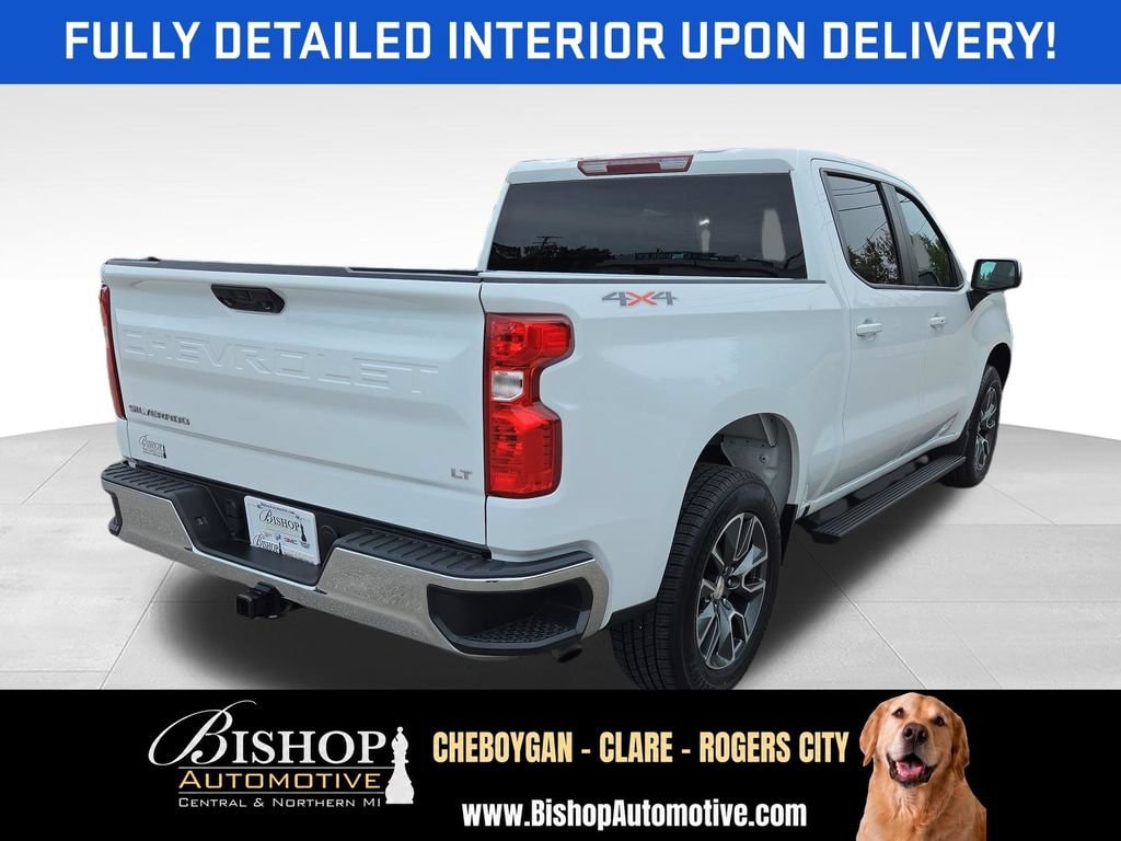 2023 Chevrolet Silverado 1500 LT vehicle photo 3