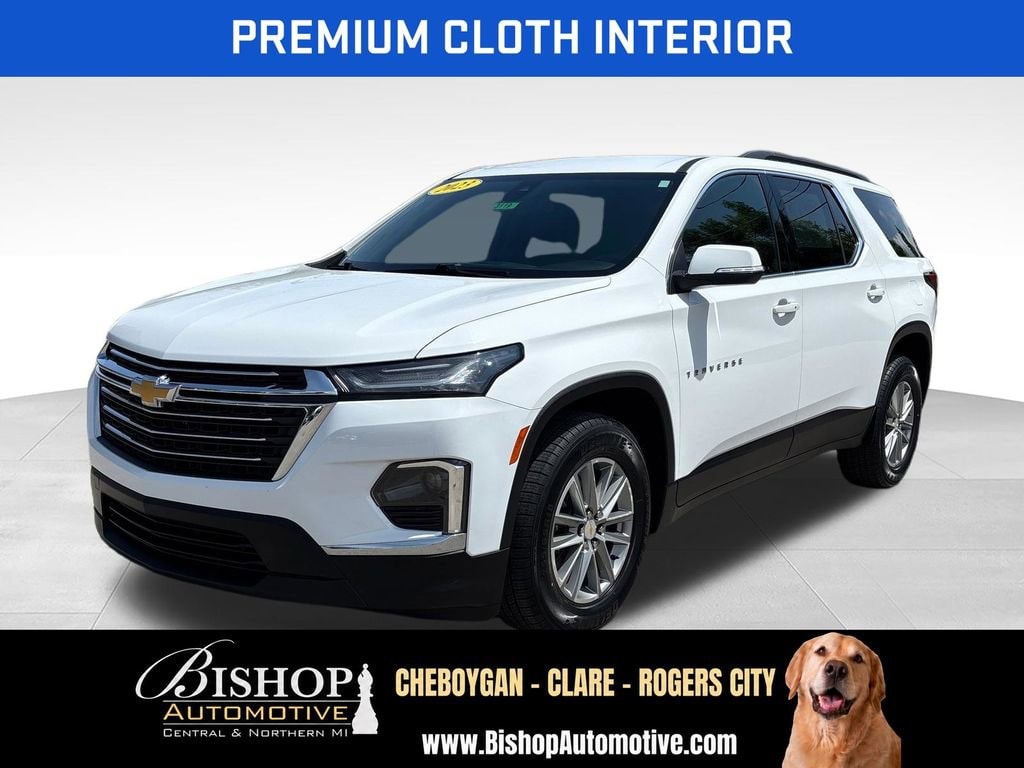 2023 Chevrolet Traverse LT Cloth image 5