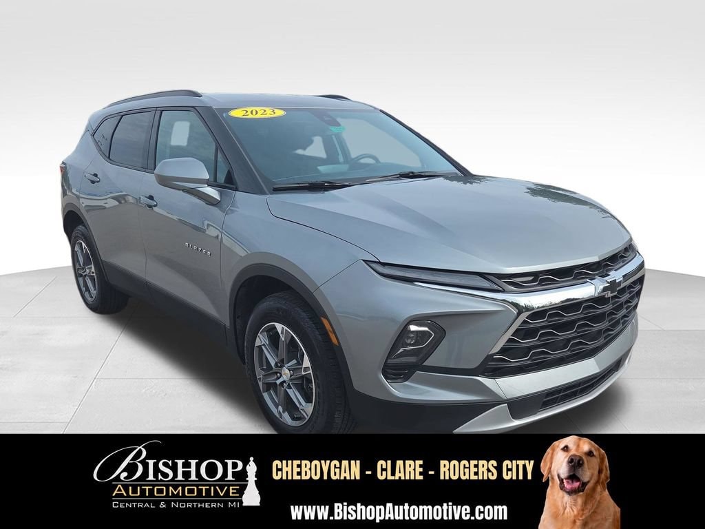2023 Chevrolet Blazer LT vehicle photo 2