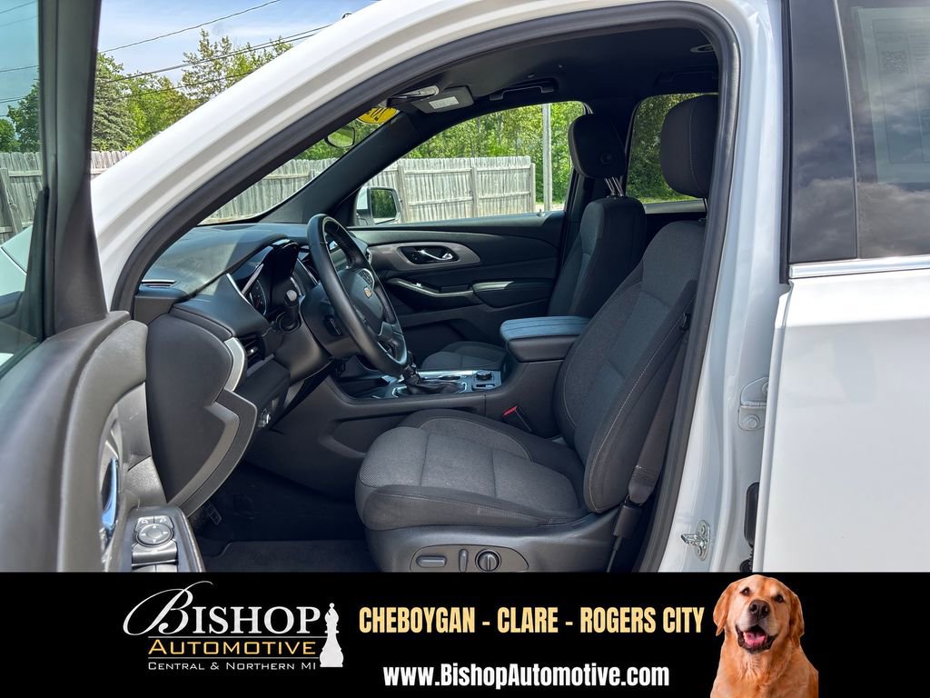 2023 Chevrolet Traverse LT Cloth image 20