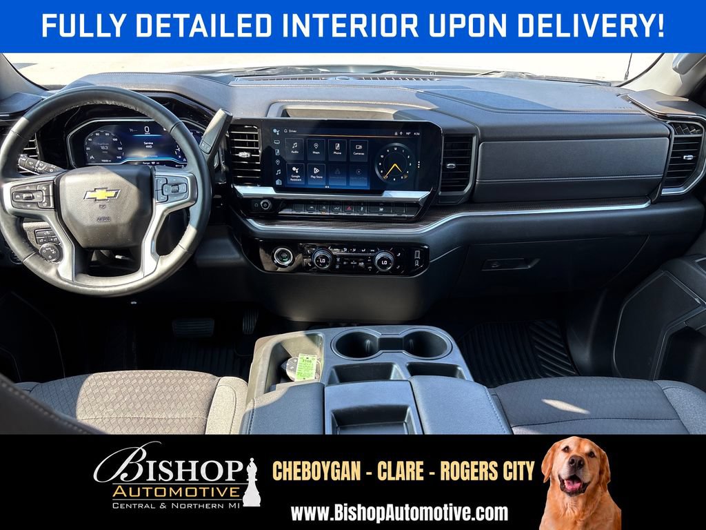 2023 Chevrolet Silverado 1500 LT image 3