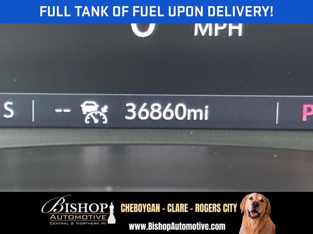 2023 Chevrolet Blazer 2LT image 2