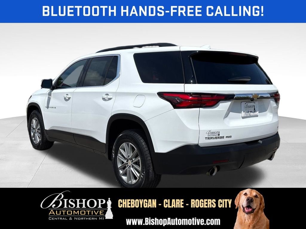 2023 Chevrolet Traverse LT Cloth image 9