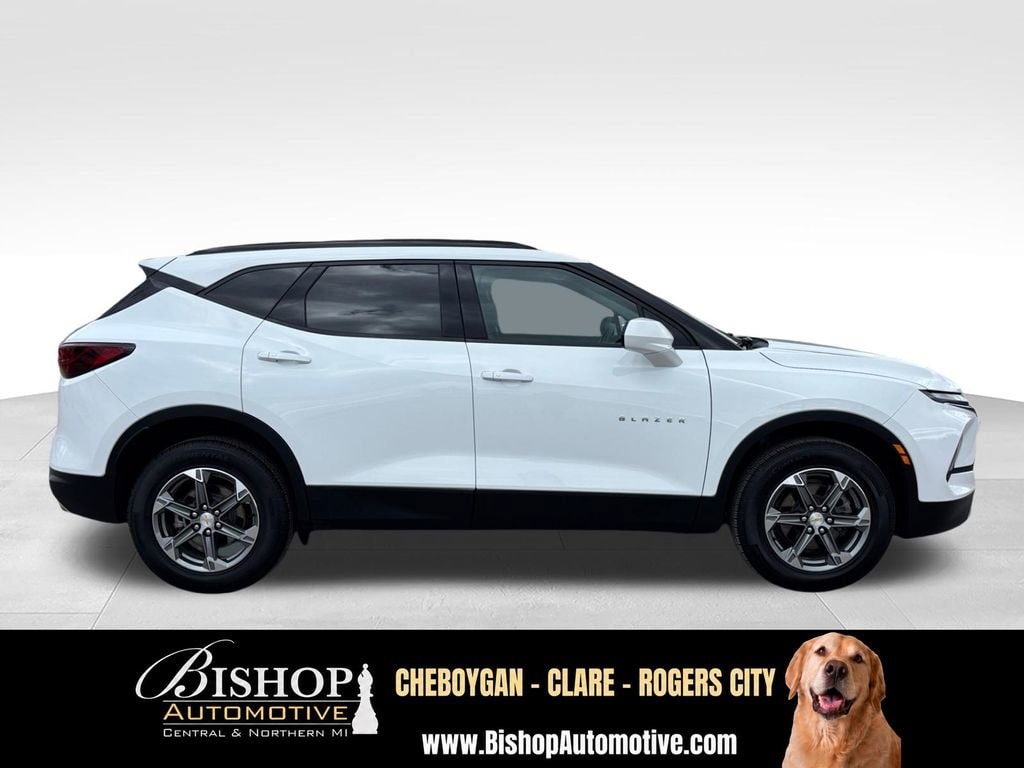 2023 Chevrolet Blazer 2LT image 16