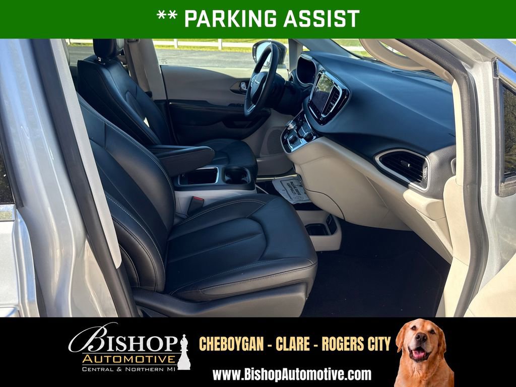2024 Chrysler Pacifica Touring L - Photo 19