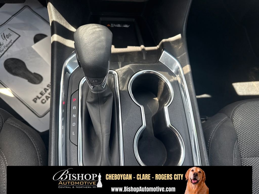 2023 Chevrolet Traverse LT Cloth image 24