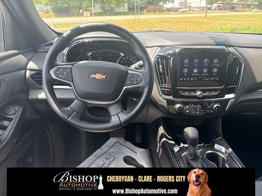 2023 Chevrolet Traverse LT Cloth image 15