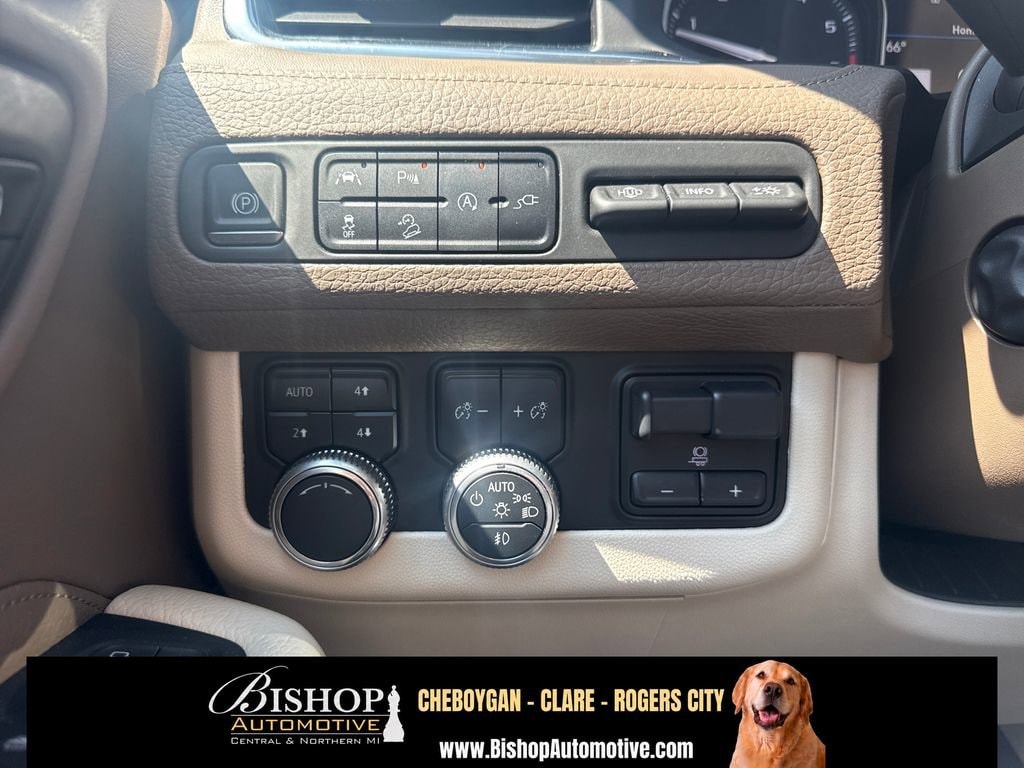 2021 GMC Yukon Denali image 20