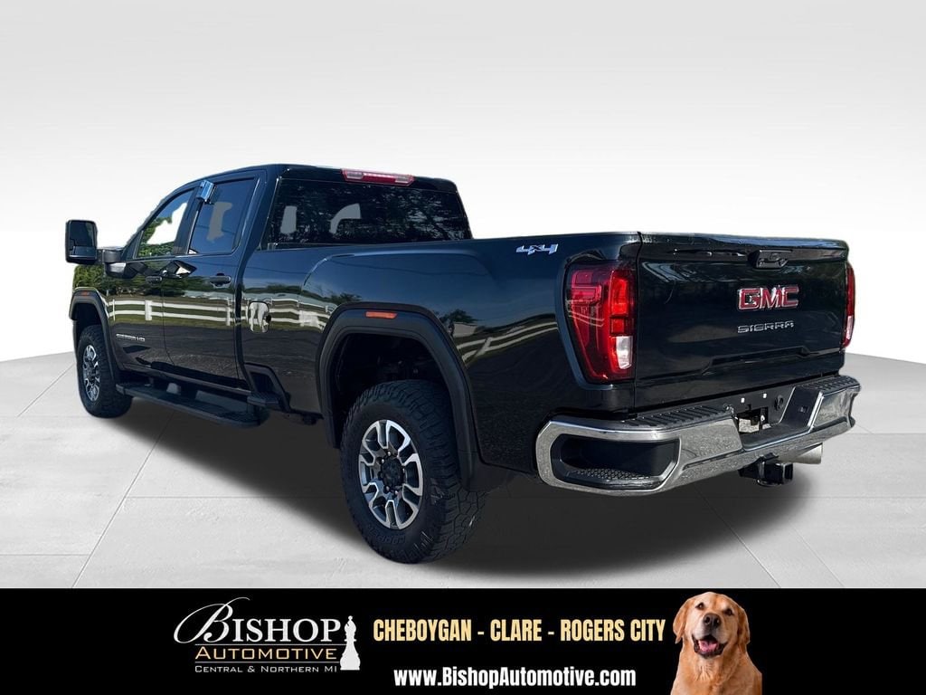 2024 GMC Sierra 3500 HD Pro image 10