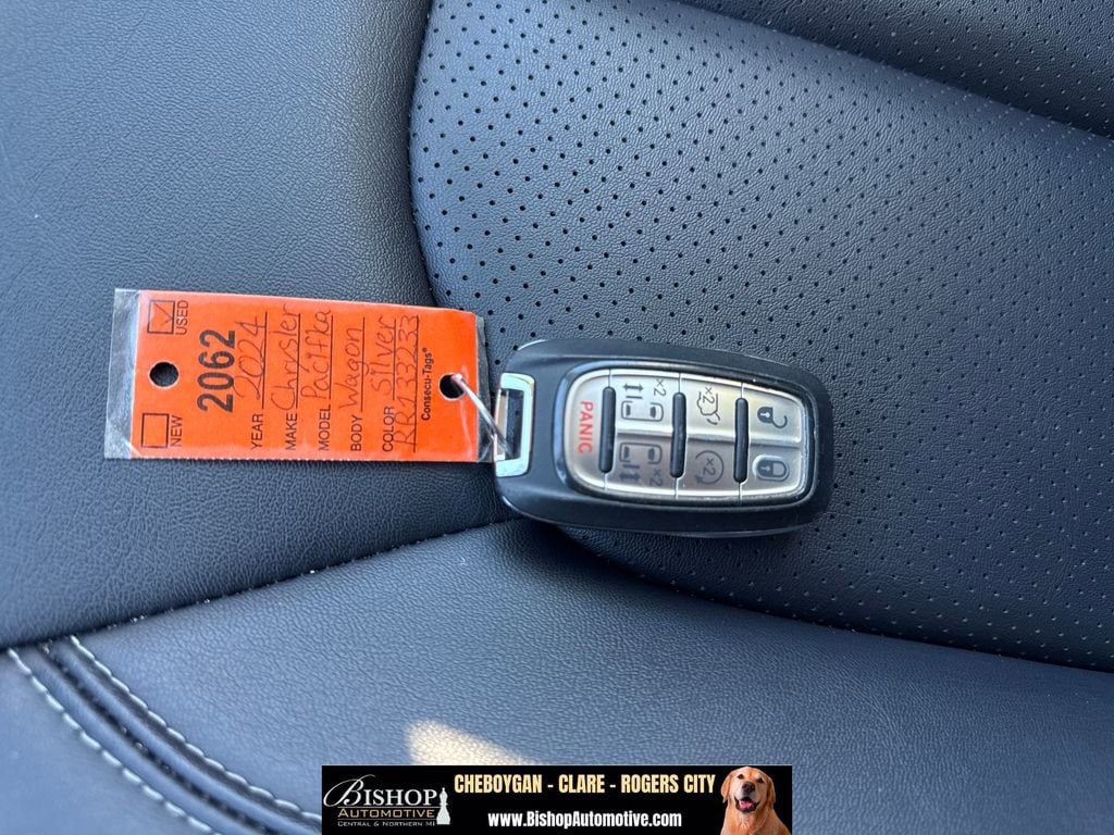 2024 Chrysler Pacifica Touring L - Photo 52