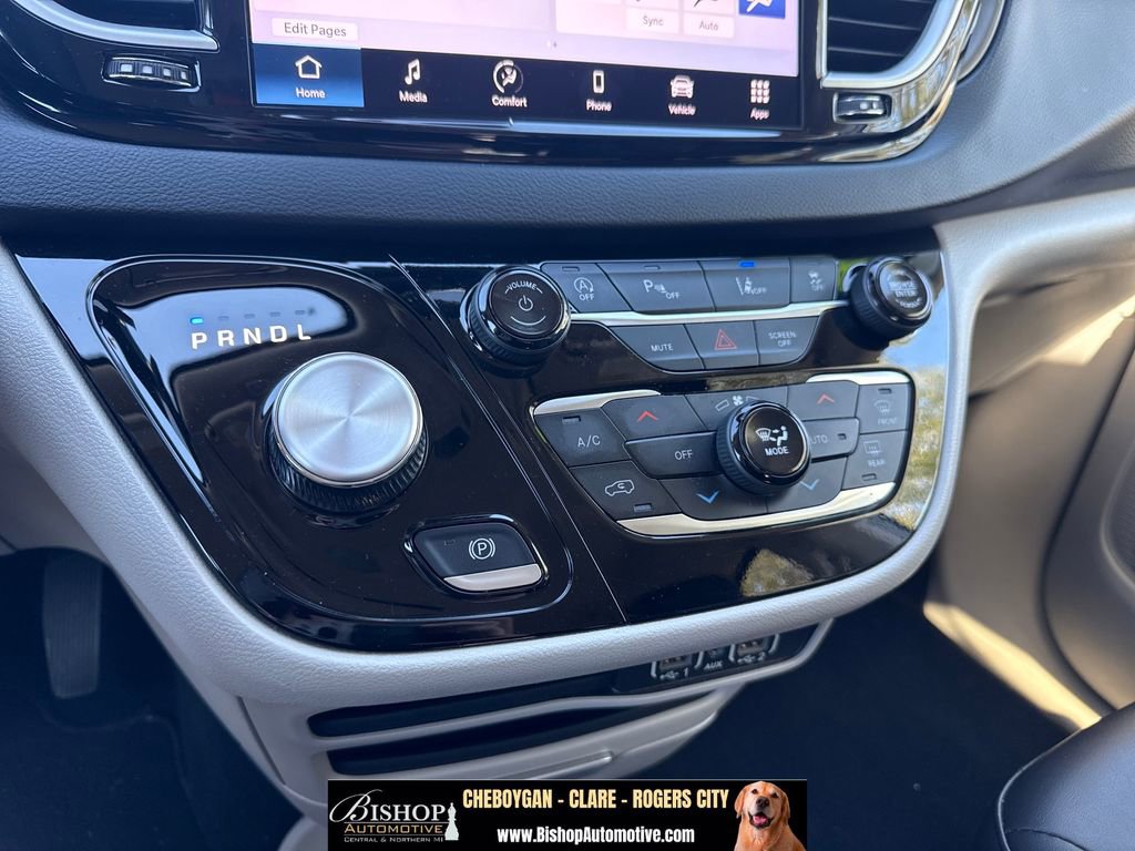 2024 Chrysler Pacifica Touring L - Photo 48