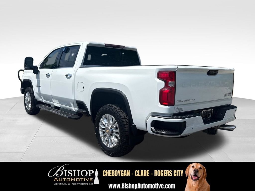 2022 Chevrolet Silverado 2500 HD High Country image 10