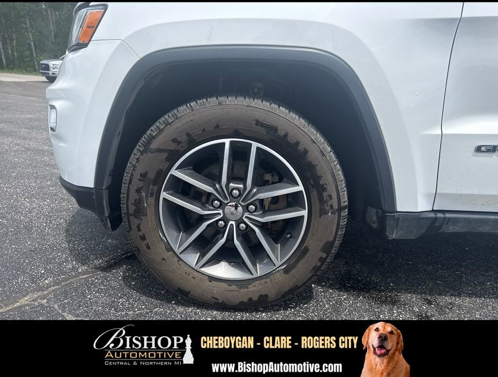 2018 Jeep Grand Cherokee Laredo E image 18