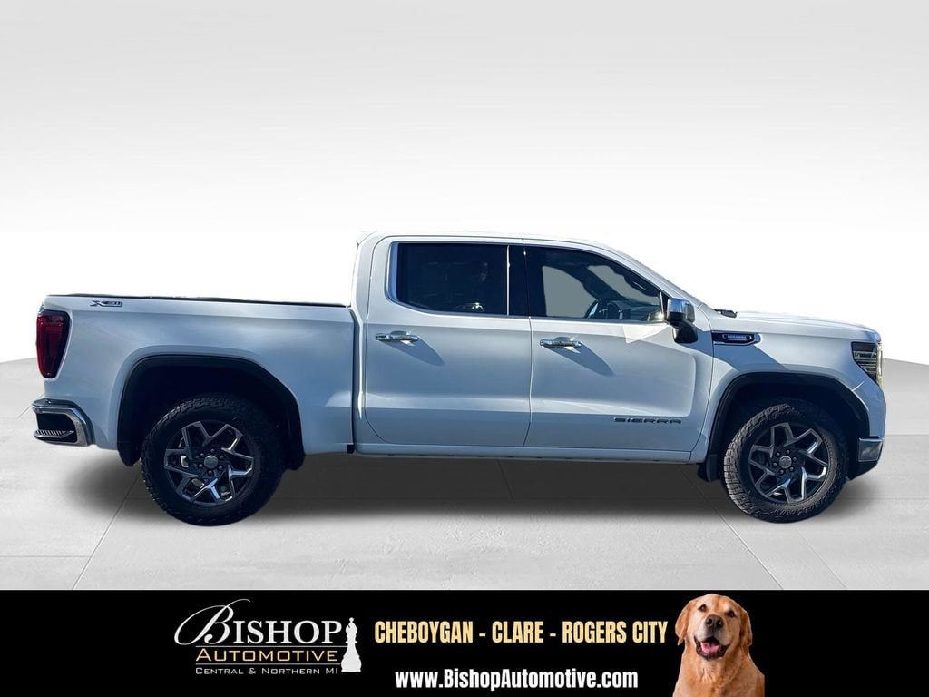 2022 GMC Sierra 1500 SLT image 14