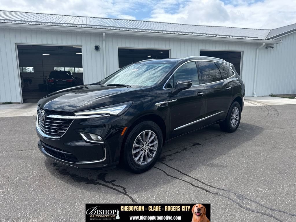 2024 Buick Enclave Essence AWD's photo