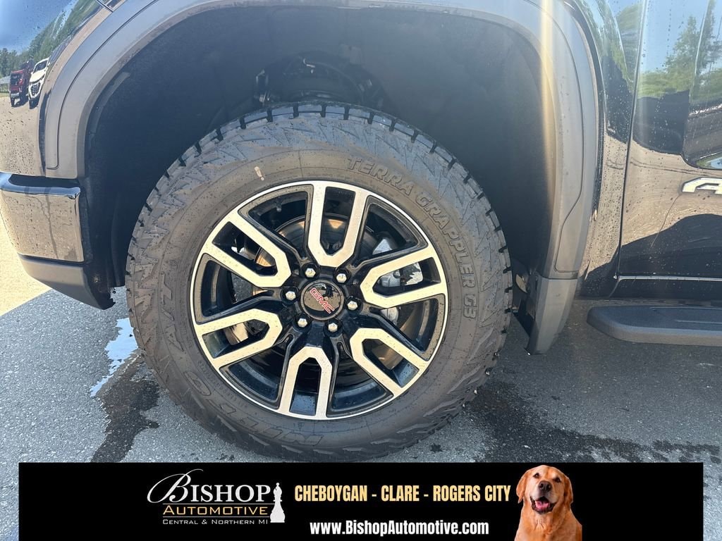 2025 GMC Sierra 1500 AT4 image 19