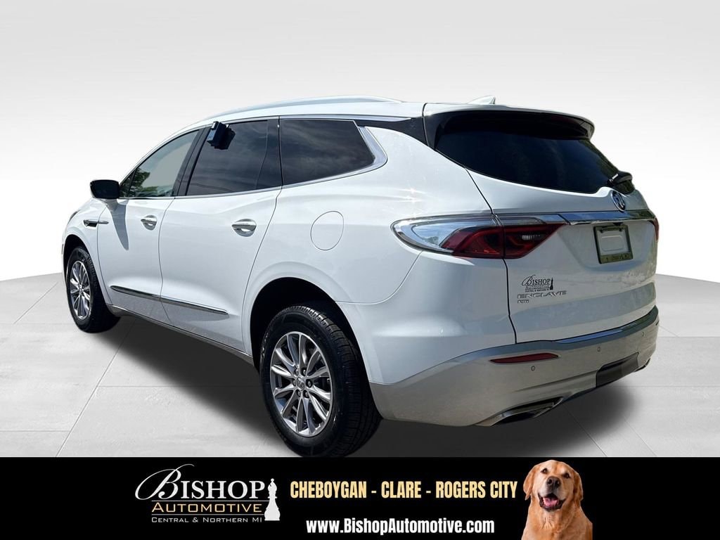 2023 Buick Enclave Essence image 9