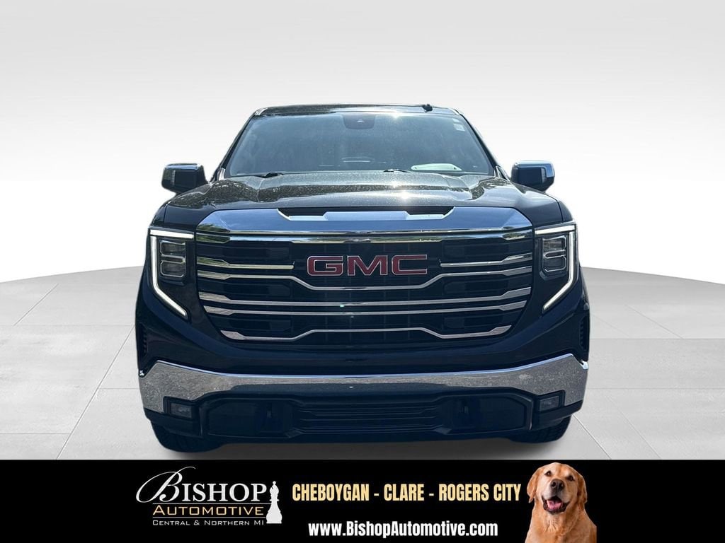 2024 GMC Sierra 1500 SLT image 15