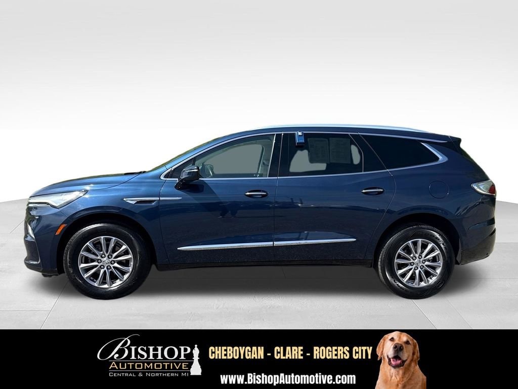 2023 Buick Enclave Essence image 8