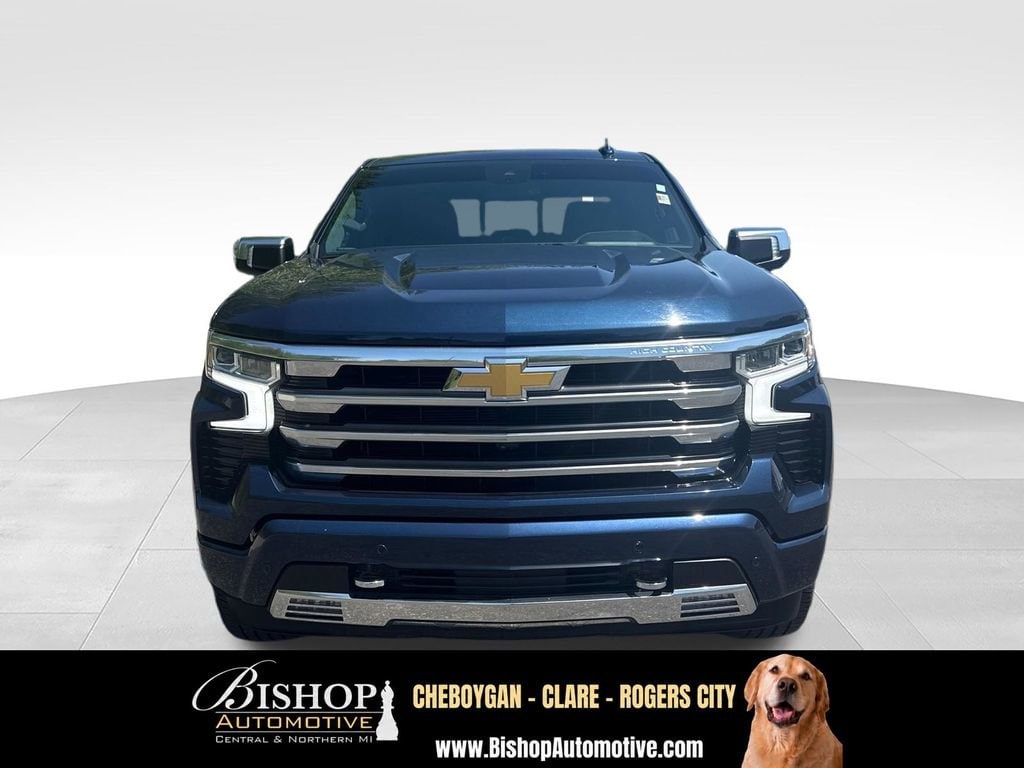 2023 Chevrolet Silverado 1500 High Country image 14