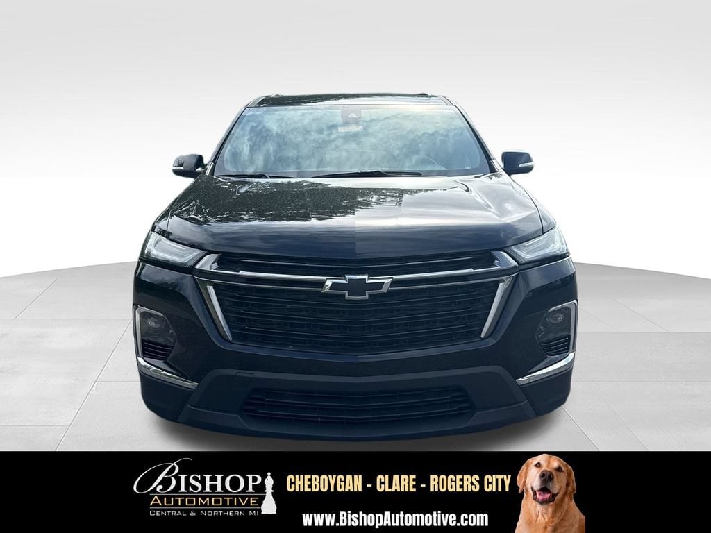 2023 Chevrolet Traverse LT Cloth image 14