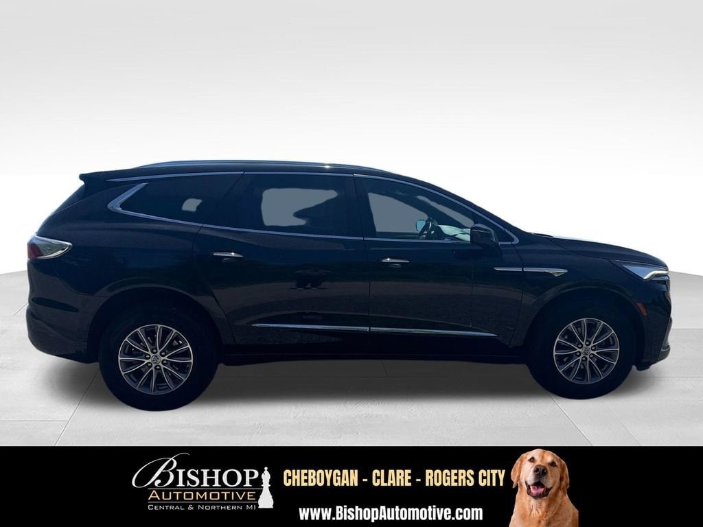 2024 Buick Enclave Essence image 12
