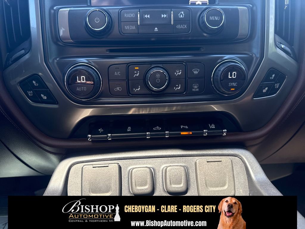 2015 Chevrolet Silverado 1500 High Country image 22