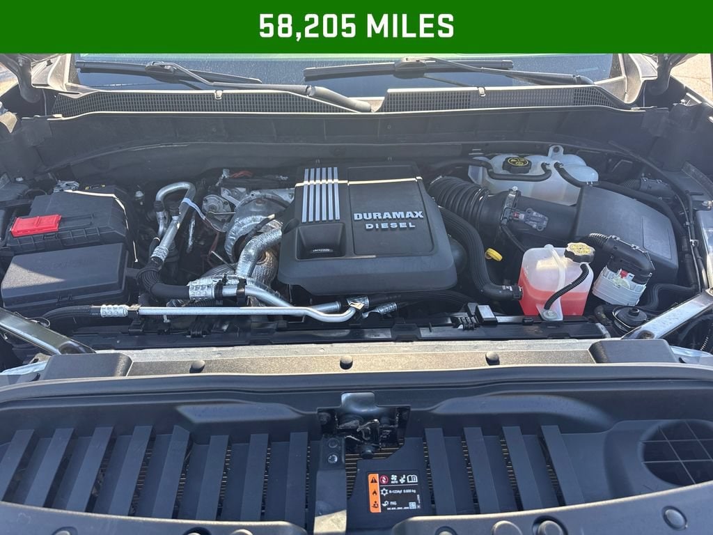 2023 Chevrolet Silverado 1500 High Country image 4