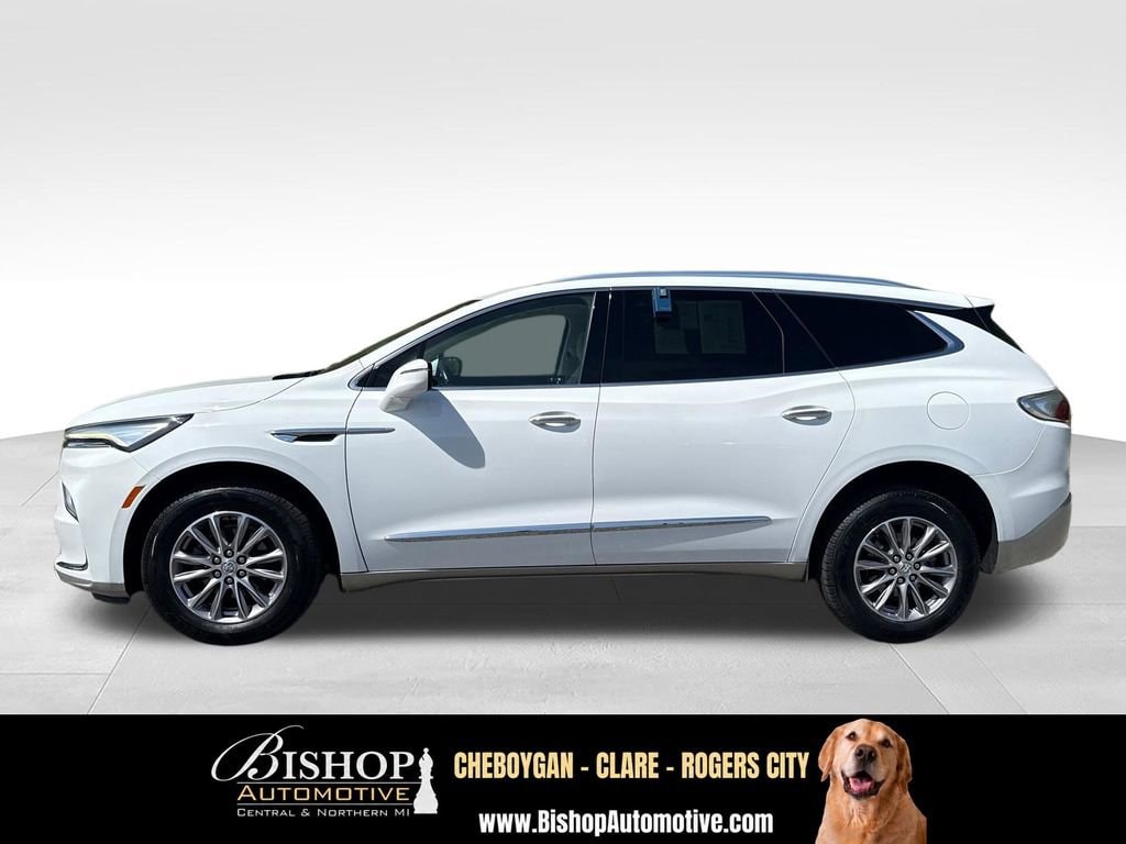 2023 Buick Enclave Essence image 8