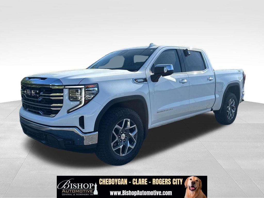 2022 GMC Sierra 4WD Crew Cab Short Box SLT's photo