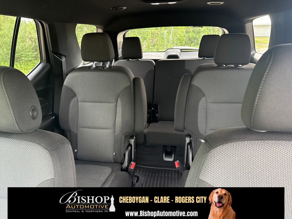 2023 Chevrolet Traverse LT Cloth image 6