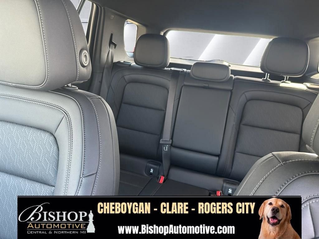 2025 Chevrolet Equinox LT - Photo 23