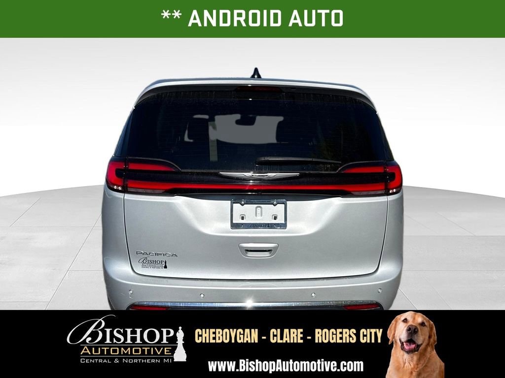 2024 Chrysler Pacifica Touring L - Photo 11