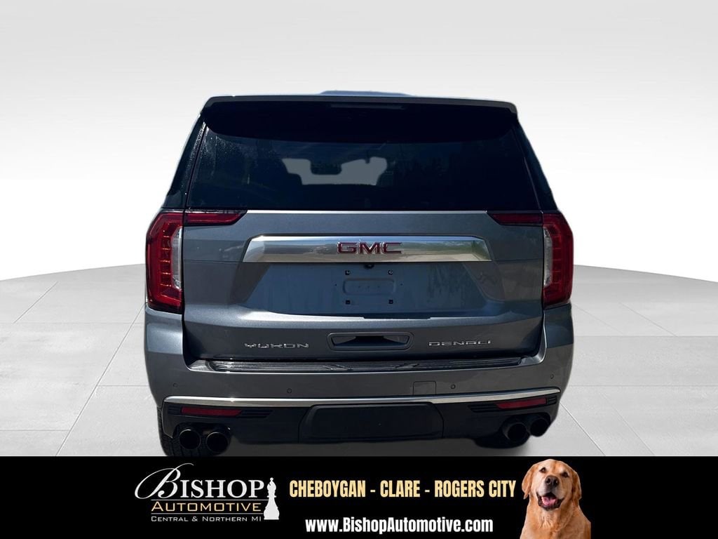 2021 GMC Yukon XL Denali image 11