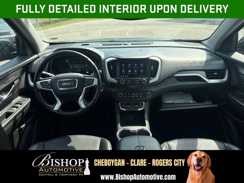 2024 GMC Terrain SLT image 3