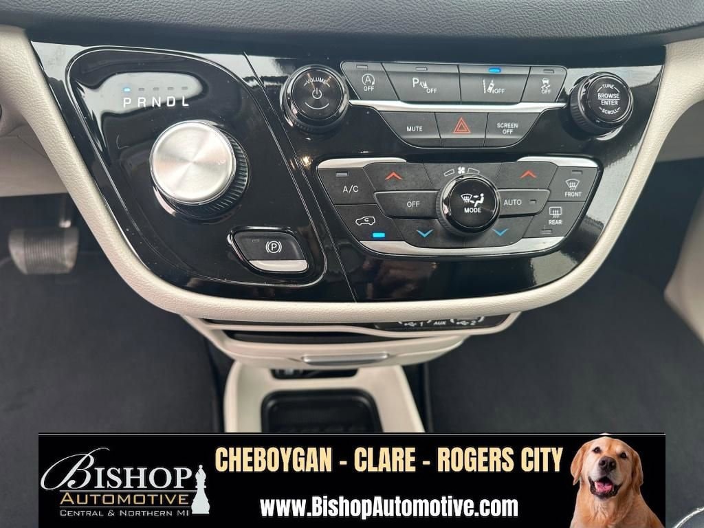2024 Chrysler Pacifica Touring L - Photo 61