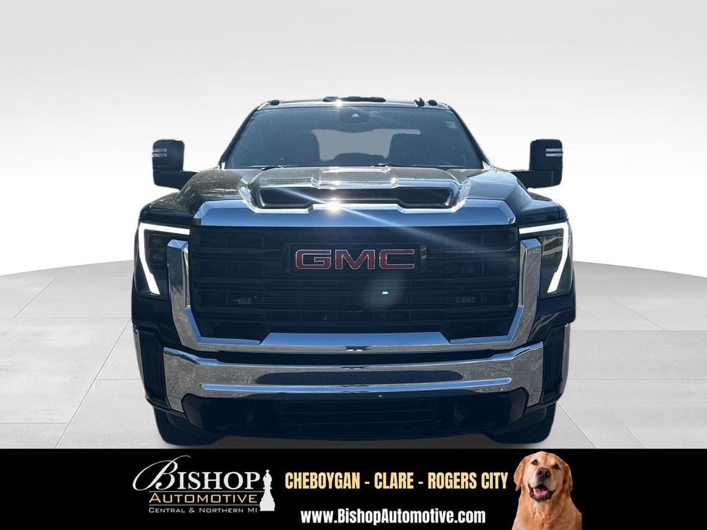 2024 GMC Sierra 3500 HD Pro image 15