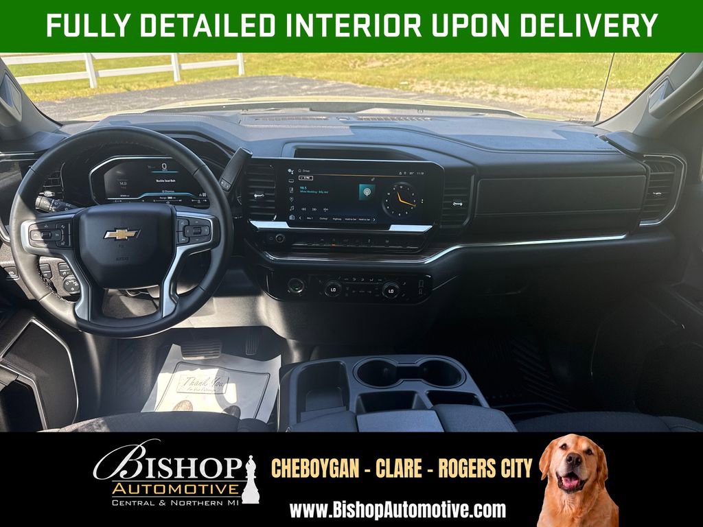 2024 Chevrolet Silverado 1500 LT (2FL) image 3