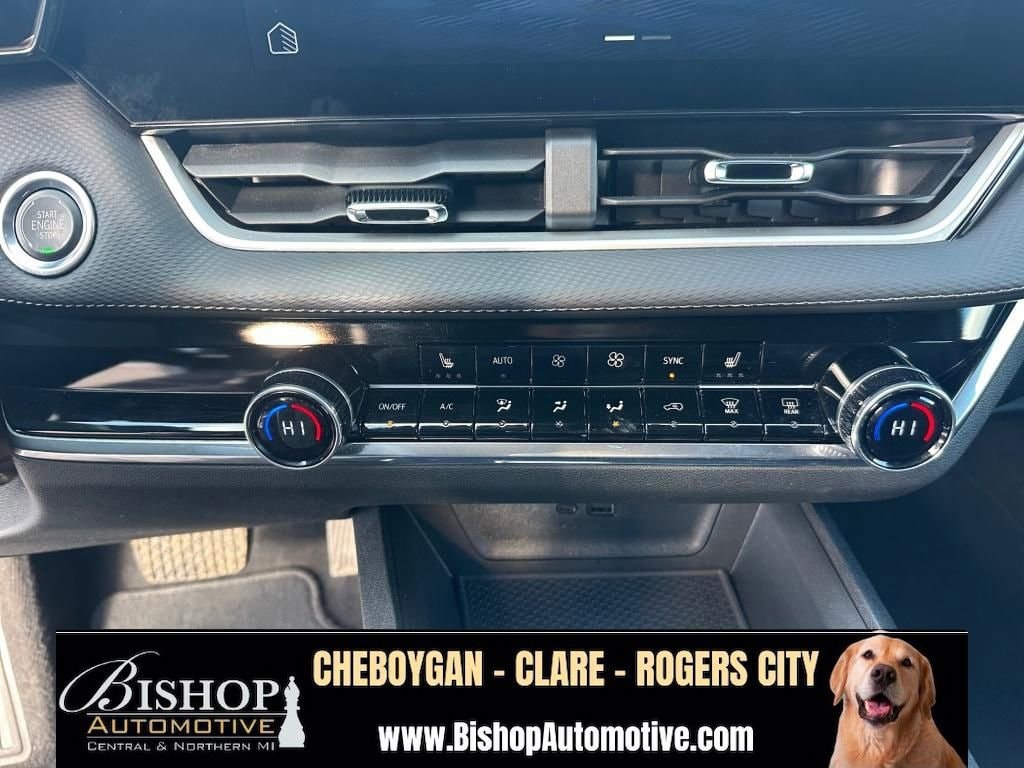 2025 Chevrolet Equinox LT - Photo 30
