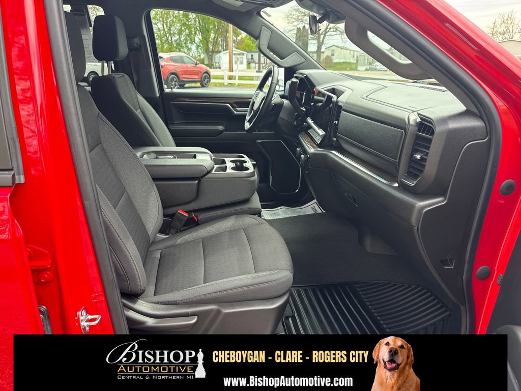 2024 Chevrolet Silverado 1500 LT (2FL) image 19