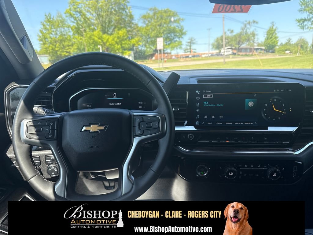 2024 Chevrolet Silverado 1500 LT (2FL) image 15