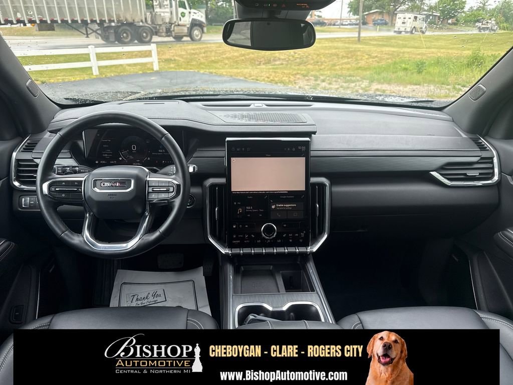 2024 GMC Acadia Elevation image 8