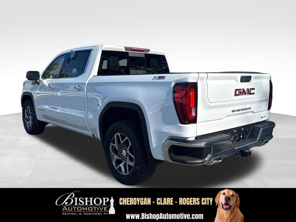 2022 GMC Sierra 1500 SLT image 11