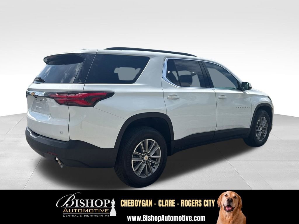 2023 Chevrolet Traverse LT Cloth image 11