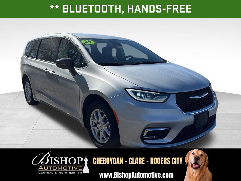 2024 Chrysler Pacifica Touring L - Photo 14
