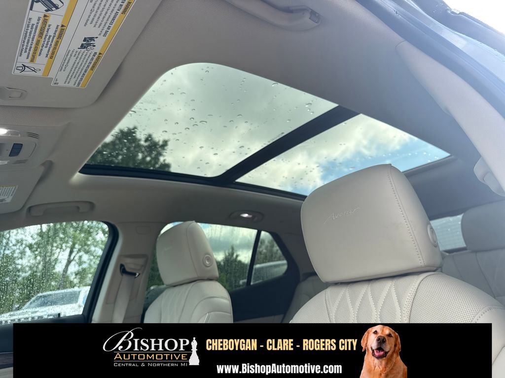 2023 Buick Envision Avenir image 8