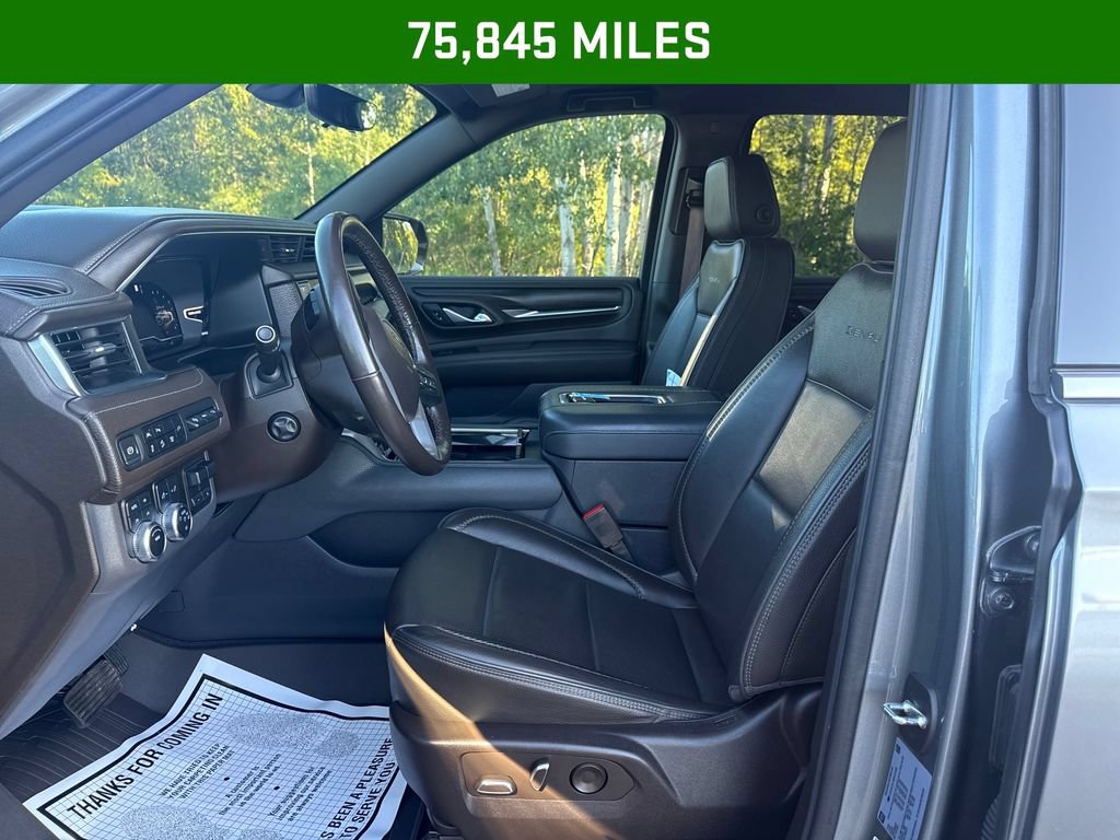2022 GMC Yukon XL Denali vehicle photo 4