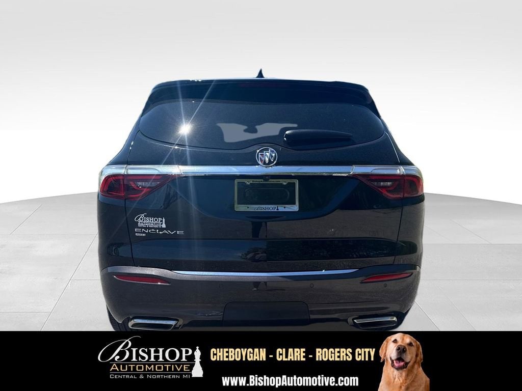 2024 Buick Enclave Essence image 10